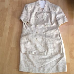 Liz Claiborne 2 piece suit